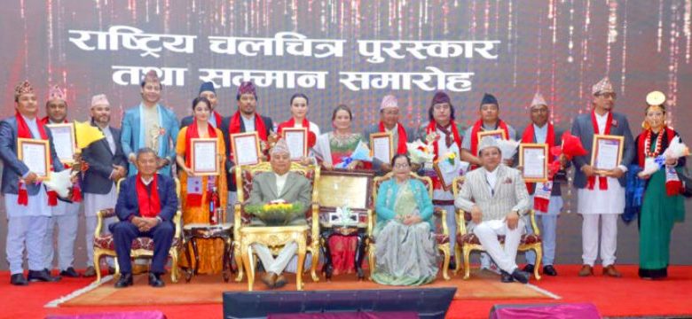 राष्ट्रिय पुरस्कार उत्कृष्ट अभिनेता विपिन कार्की र उत्कृष्ट अभिनेत्री स्वस्तिमा खड्का