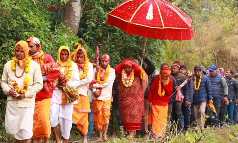 त्रिपुरासुन्दरी माइ भगवती माइत झरिन